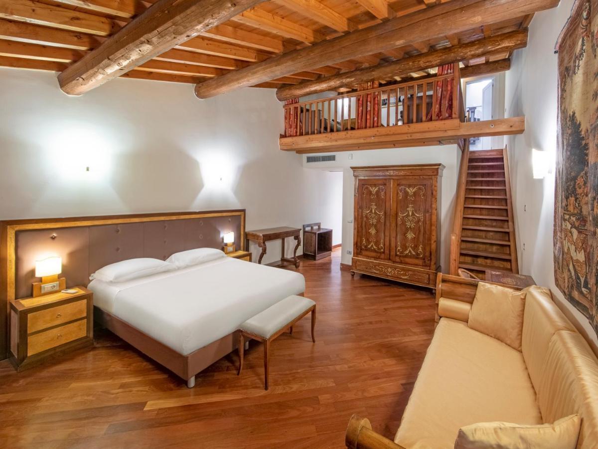 City Centre Rooms And Apartments Verona Bagian luar foto